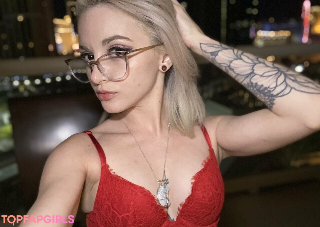 Nacktes geleaktes OnlyFans-Foto von Lola Fae #1225