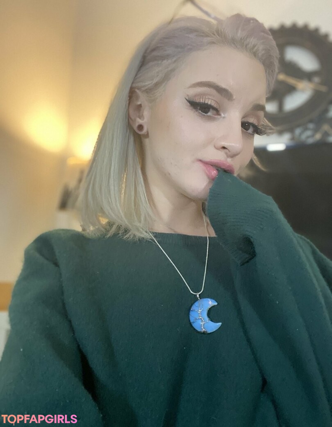 Nacktes geleaktes OnlyFans-Foto von Lola Fae #1347