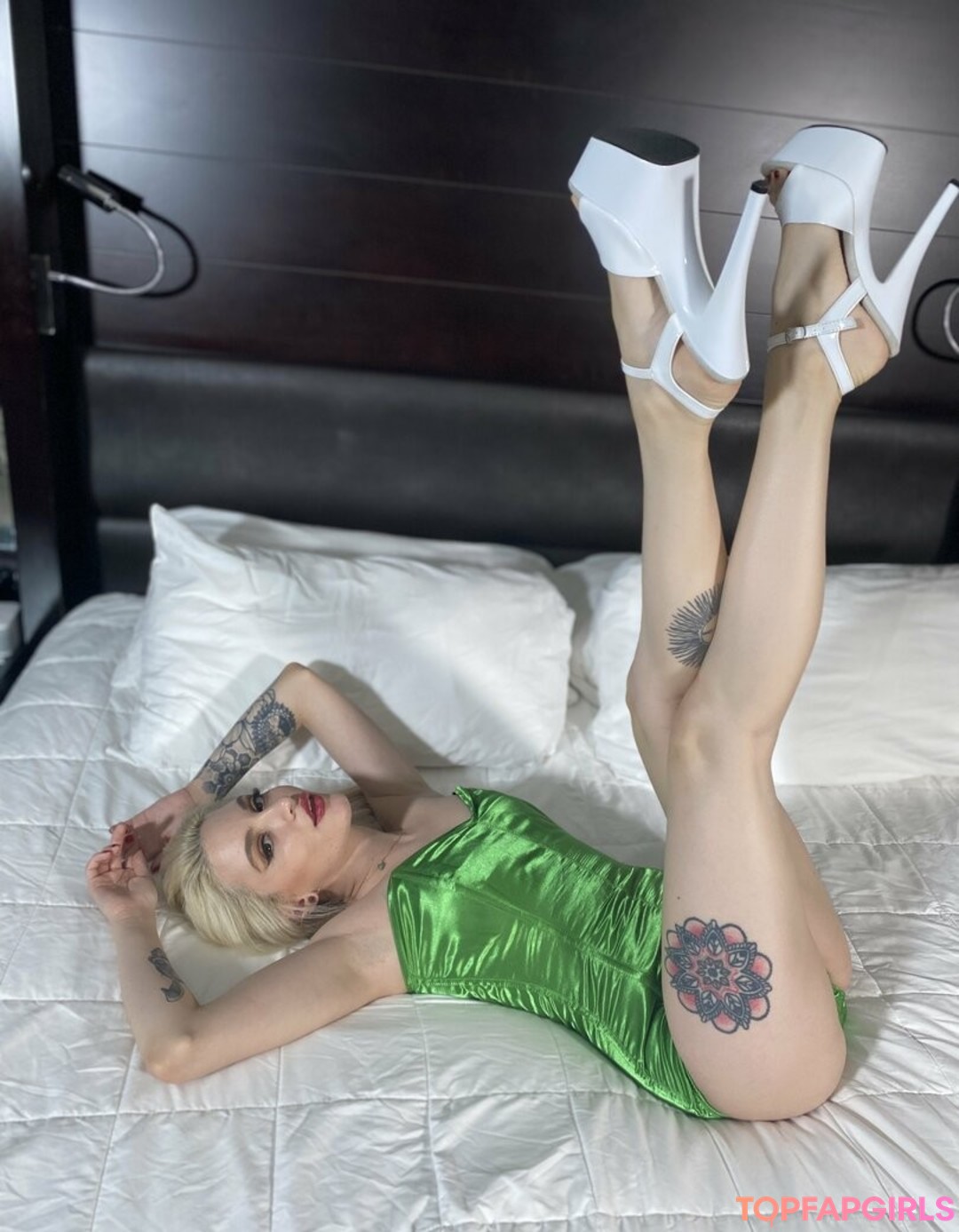 Nacktes geleaktes OnlyFans-Foto von Lola Fae #1380