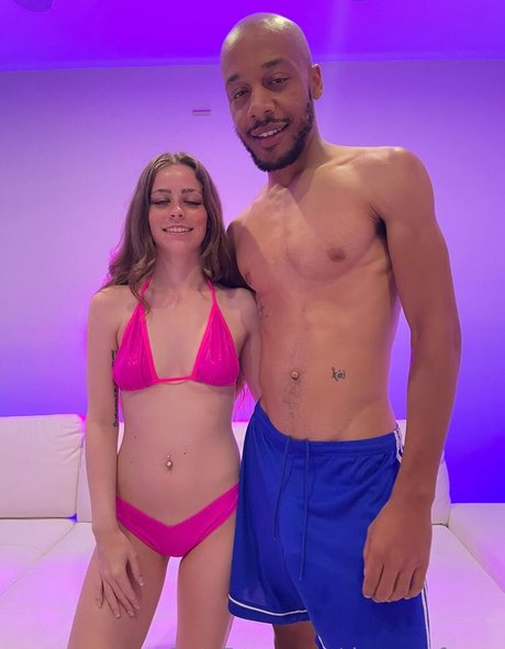 Nacktes geleaktes OnlyFans-Foto von Dwaynefoxxx