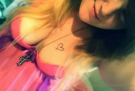 Nacktes geleaktes OnlyFans-Foto von Lexaanovaa