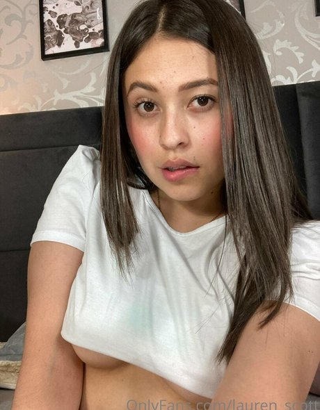 Nacktes geleaktes OnlyFans-Foto von Laurenscottfree