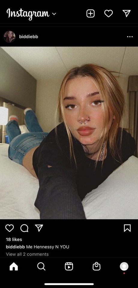 Nacktes geleaktes OnlyFans-Foto von Biddiebb