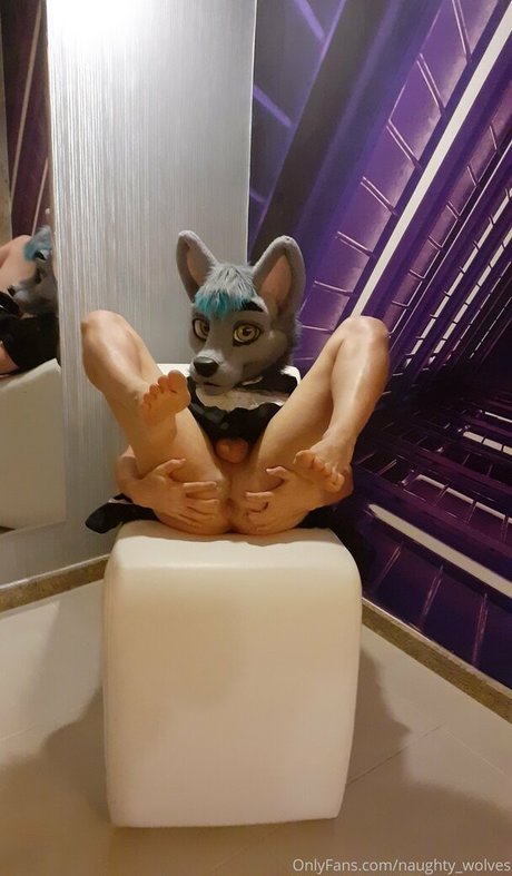 Nacktes geleaktes OnlyFans-Foto von Naughtywolves