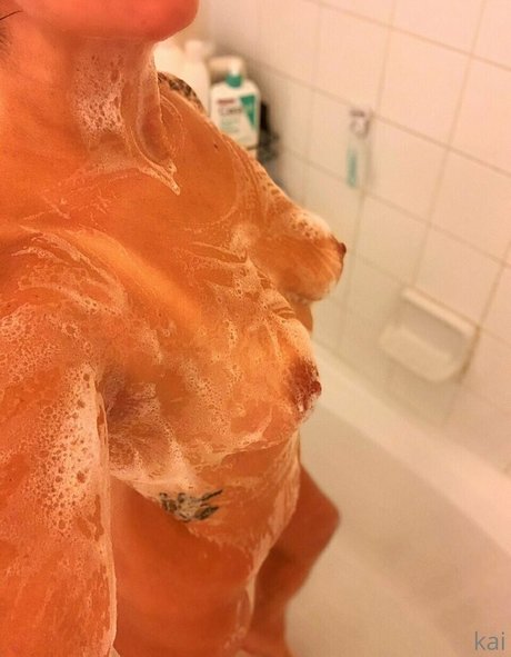 Nacktes geleaktes OnlyFans-Foto von Hales