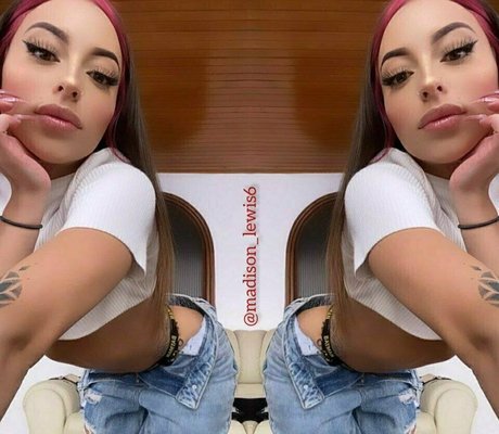 Nacktes geleaktes OnlyFans-Foto von Bustykimiko