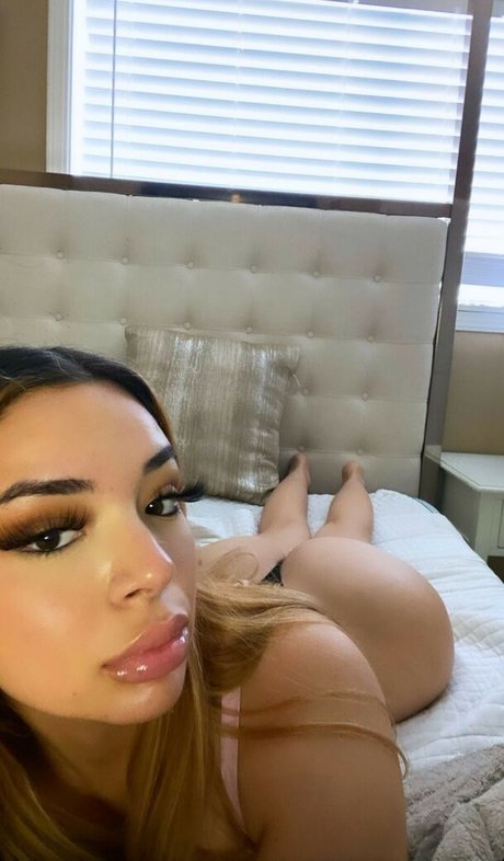Nacktes geleaktes OnlyFans-Foto von Davina