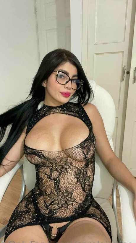 Nacktes geleaktes OnlyFans-Foto von Carolainvina