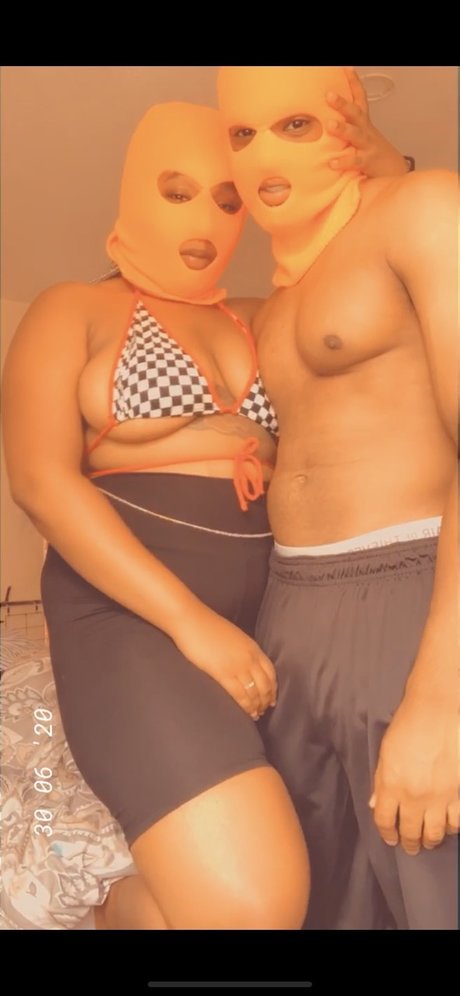 Nacktes geleaktes OnlyFans-Foto von Thebestcouple