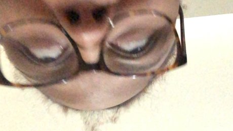 Nacktes geleaktes OnlyFans-Foto von Sassy Emini