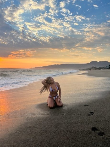 Nacktes geleaktes OnlyFans-Foto von Sarah
