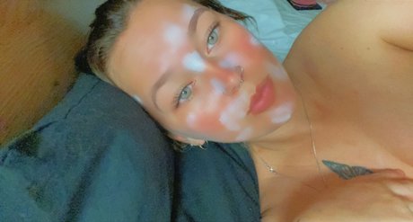 Nacktes geleaktes OnlyFans-Foto von Sarah Faye