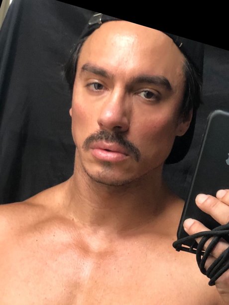 Nacktes geleaktes OnlyFans-Foto von Santino Fausto
