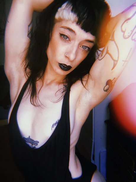 Nacktes geleaktes OnlyFans-Foto von Sandriuski