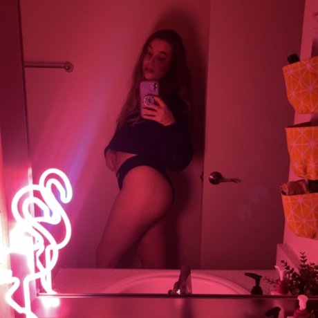 Nacktes geleaktes OnlyFans-Foto von Meg