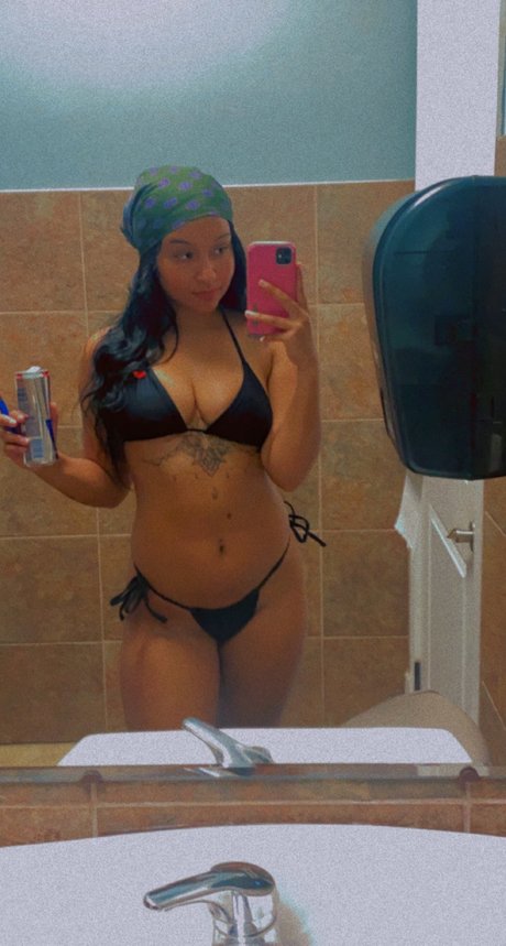 Nacktes geleaktes OnlyFans-Foto von Sugar