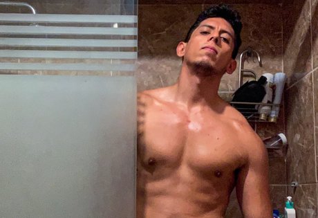 Nacktes geleaktes OnlyFans-Foto von Eduardo Slayer