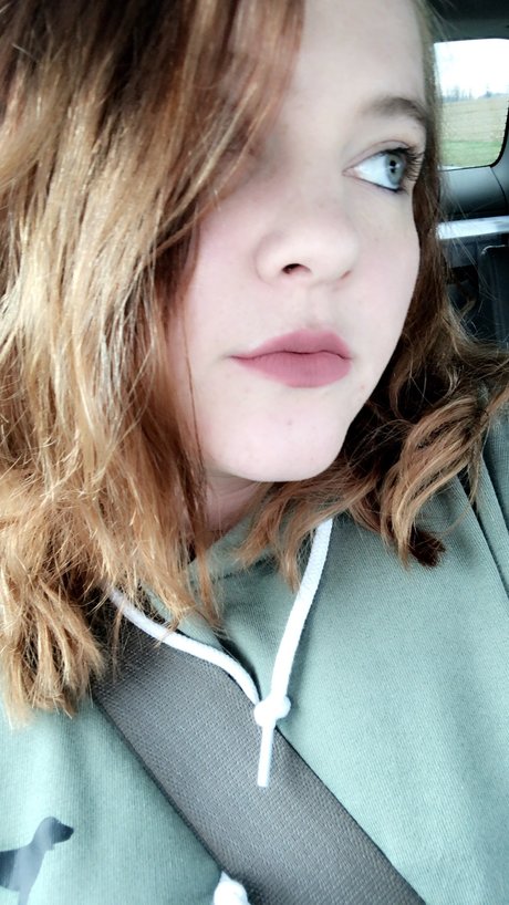 Nacktes geleaktes OnlyFans-Foto von Angela