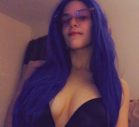Nacktes geleaktes OnlyFans-Foto von Sasha Starburst
