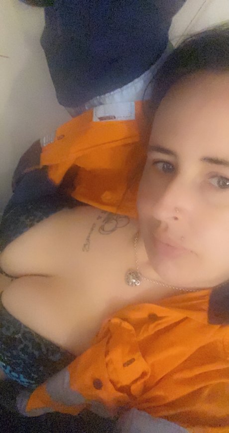 Nacktes geleaktes OnlyFans-Foto von Sairbear