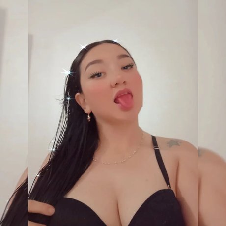 Nacktes geleaktes OnlyFans-Foto von Lababyflow