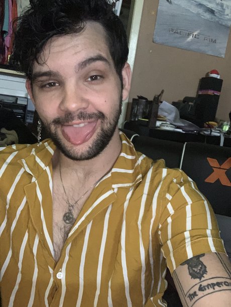 Nacktes geleaktes OnlyFans-Foto von Riley Woods