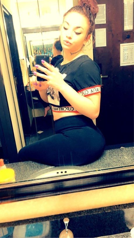 Nacktes geleaktes OnlyFans-Foto von Savvy