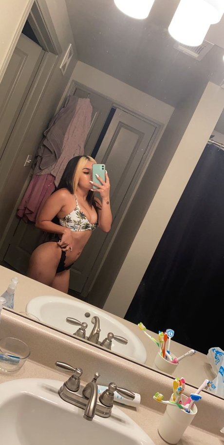 Nacktes geleaktes OnlyFans-Foto von 