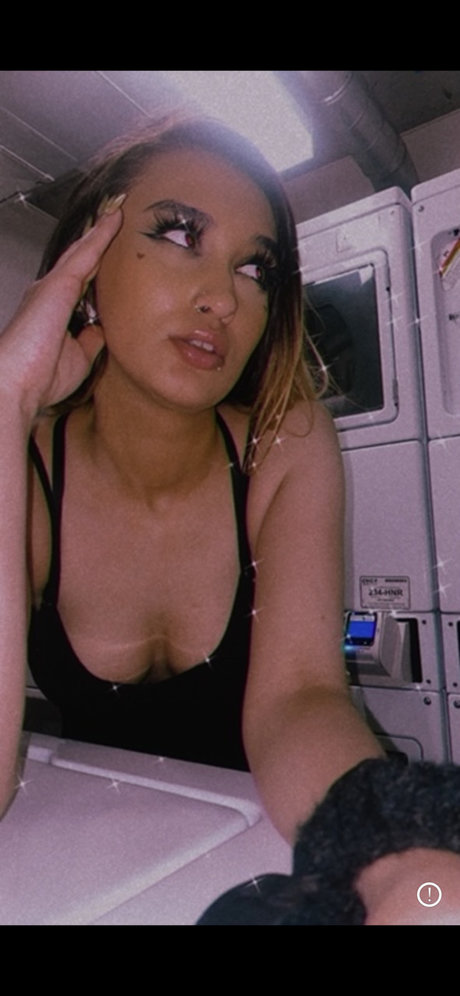 Nacktes geleaktes OnlyFans-Foto von Savannah