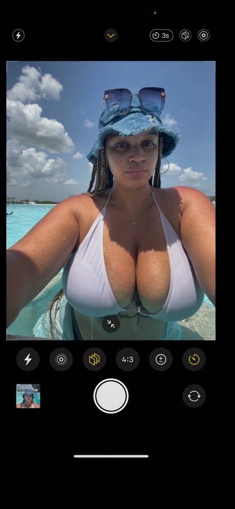 Nacktes geleaktes OnlyFans-Foto von 