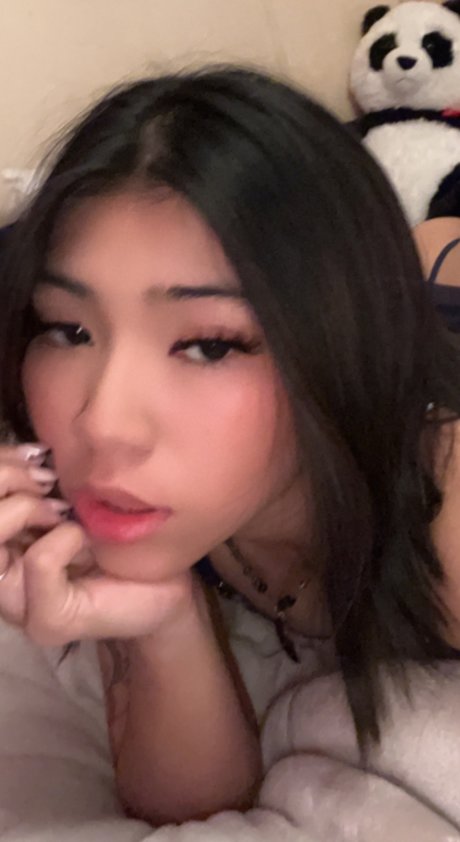Nacktes geleaktes OnlyFans-Foto von Lluluuu