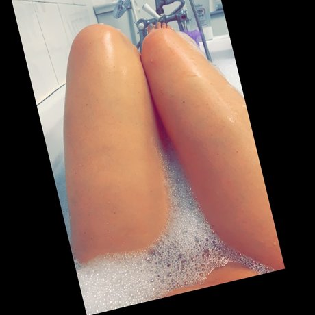 Nacktes geleaktes OnlyFans-Foto von Tpg Madam