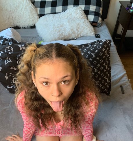 Nacktes geleaktes OnlyFans-Foto von Paris 