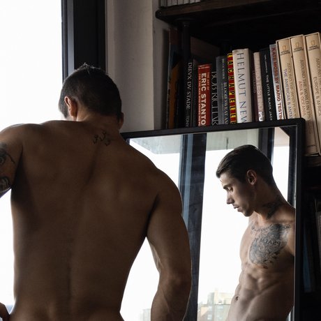 Nacktes geleaktes OnlyFans-Foto von The Work Of Smith