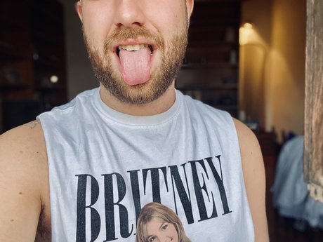 Nacktes geleaktes OnlyFans-Foto von The Professor