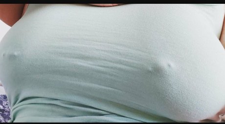 Nacktes geleaktes OnlyFans-Foto von Thiccwitchybitch