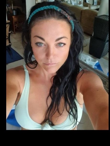 Nacktes geleaktes OnlyFans-Foto von Alessa