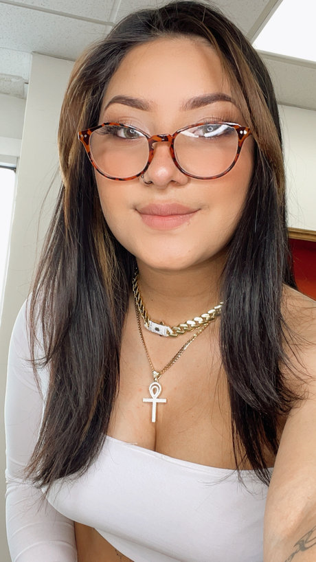 Nacktes geleaktes OnlyFans-Foto von Yami