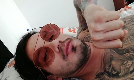 Nacktes geleaktes OnlyFans-Foto von Yair E