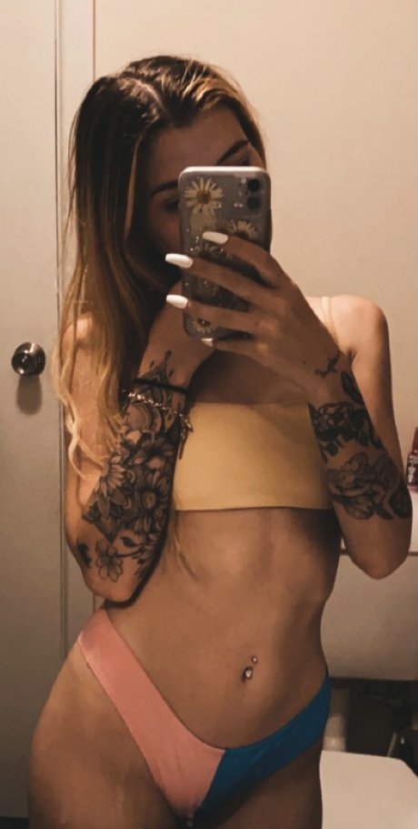 Nacktes geleaktes OnlyFans-Foto von Tay 