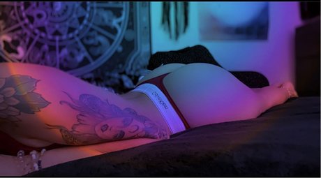 Nacktes geleaktes OnlyFans-Foto von Tbaby