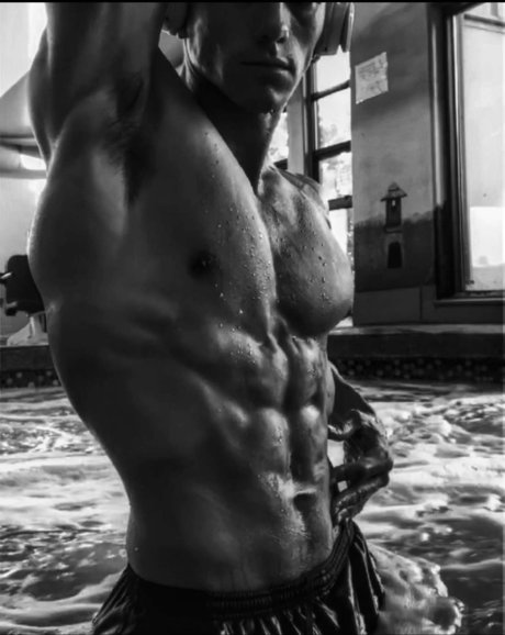 Nacktes geleaktes OnlyFans-Foto von Itallionstallion 