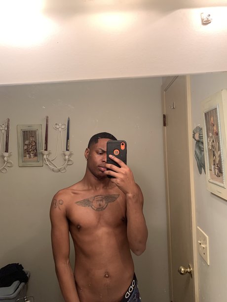 Nacktes geleaktes OnlyFans-Foto von Vontez Ester