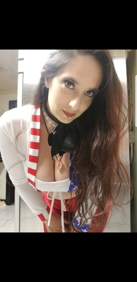 Nacktes geleaktes OnlyFans-Foto von Wickedkitty420