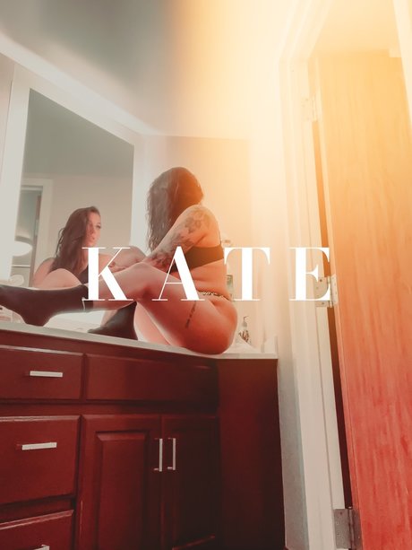 Nacktes geleaktes OnlyFans-Foto von Kate