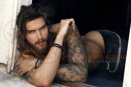 Nacktes geleaktes OnlyFans-Foto von Zachary Charles