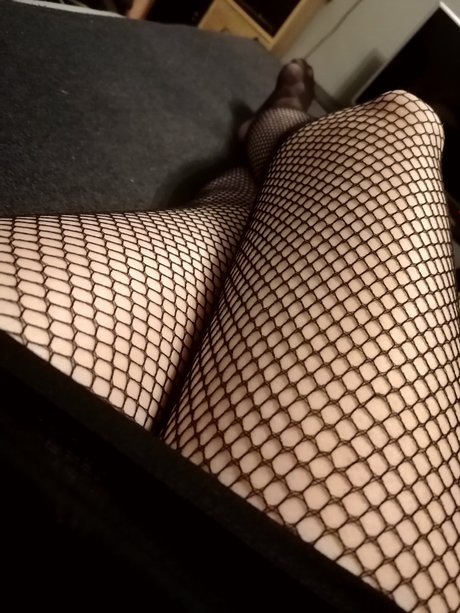 Nacktes geleaktes OnlyFans-Foto von Yoursmoni