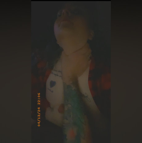 Nacktes geleaktes OnlyFans-Foto von Nikki With The Wet Wet