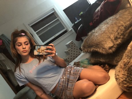 Nacktes geleaktes OnlyFans-Foto von Layla