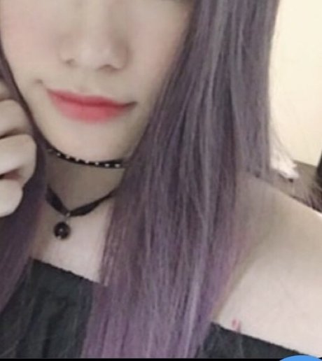 Nacktes geleaktes OnlyFans-Foto von Yuri Ariella